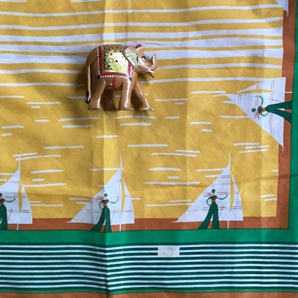 Robinson Golluber Accessories - ⛵ Robinson Golluber Sailboat ⛵ Fashionista SCARF VINTAGE 21" SQUARE